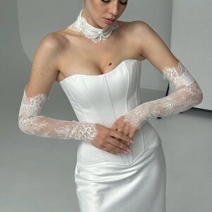 White wedding bustier corset top (NWT!)